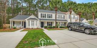 Townhome Living on Daniel Island Gallery 1