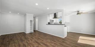 201 E 16th Street Gallery 11