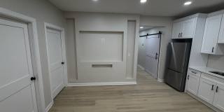 Room in 3 Bedroom Home at Comet Ives Gallery 1