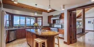 Luxury 5BR Oceanfront Home w/ Private Pool & Beach Access: Konishiki Beachhouse Luxury 5BR Oceanfront Home w/ Private Pool & Beach Access: Konishiki Beachhouse Gallery 8
