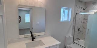 205 1/2 W. Colden Ave Gallery 5