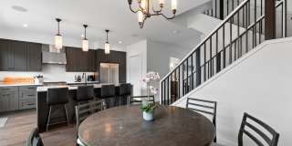Luxury 3 Story Condo in Exclusive Titletown District Gallery 31