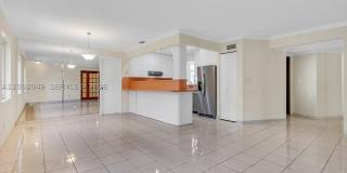 1430 SW 102nd Ct Gallery 13