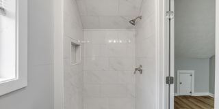 2224 N Kenwood Avenue Gallery 28