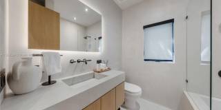 1000 NW 9th Ct Gallery 31