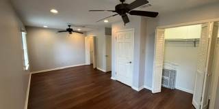 Elegant Colonial Style 2 Bedroom 2 and a half Bathroom Townhome in Little Rock Gallery 34