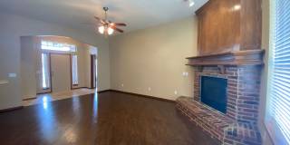 Large 3 Bed 2 Bath Home In Moore Schools With Storm Shelter!!! Gallery 7