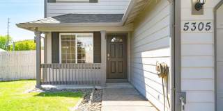 $500 move-in special! Spacious 4-bdrm/2.5-bath Hillsboro home. Fenced yard w/ covered deck, 2-car garage, great location Gallery 4