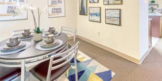 100 Midtown Gallery 8