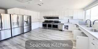 1476 W 35th St - Co-Living Gallery 29