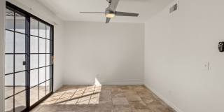 Renovated 2bed x 2.5bath Townhouse with Private Patio & 2-Car Garage Gallery 7