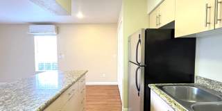 1 bed, 1 bath located in Corona! Gallery 8