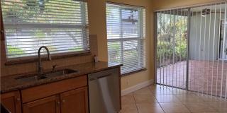 5652 Eichen Circle E Gallery 19