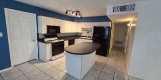 Beautiful 3 bed/ 1 bath home on large lot with walled and fenced front and back yard! Gallery 5