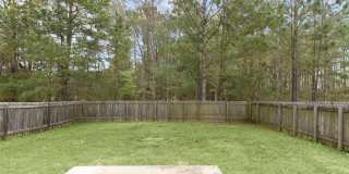 3 Bedroom, 2 Bath Home with Fully Fenced Yard – Pet Friendly! Gallery 29