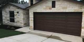 Beautiful home in Lago Vista with modern finishes and an open-concept layout! Gallery 1