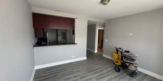 10 N Sheridan Rd. Gallery 11