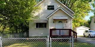 Welcome to 377 Talbot Ave — Charming Pet-Friendly Home in East Akron! Welcome to 377 Talbot Ave — Charming Pet-Friendly Home in East Akron! Gallery 1