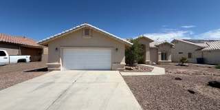 3 BED 2 BATH IN YUMA EAST! Gallery 1