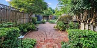 Beautifully Appointed Townhome in Historic Old Town Alexandria Gallery 23