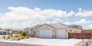 Custom 4 bedroom Single Story. Crimson Cliffs boundaries. Gallery 3