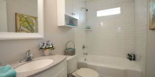 Room in 3 Bedroom Home at Downing Rd Gallery 17