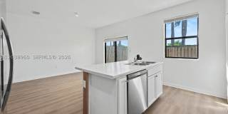 11296 SW 254th Ter Gallery 5