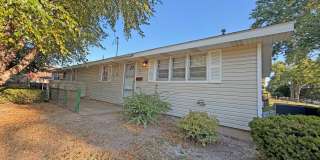 Cute & Clean Duplex Available Now! Cute & Clean Duplex Available Now! Gallery 1