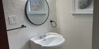 Three bedroom single family home! Gallery 13