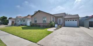 Spacious 4 Bedroom Home with A/C Gallery 1