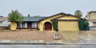 SPACIOUS SINGLE-STORY HOME 3 BEDROOM  3 BATH HOME WITH NO HOA! Gallery 1