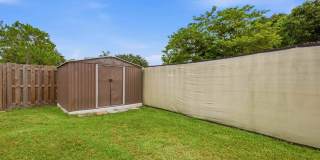 1320 RIVERSIDE Circle Gallery 28