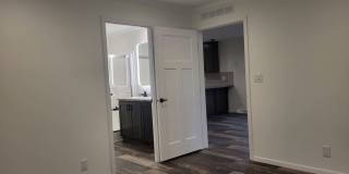 1124 Lake Terrace Gallery 9
