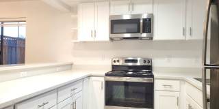 Spacious 2-Story Townhome, Completely Remodeled, A/C, Fresh Paint, Large Backyard! Gallery 4