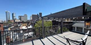 32 Grove St Gallery 11