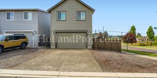 ** NEW PRICE ** Gorgeous 3-Bed Hillsboro Home with a Fenced Yard! Gallery 30