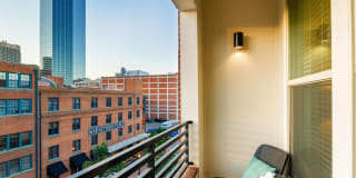 555 Ross Gallery 24