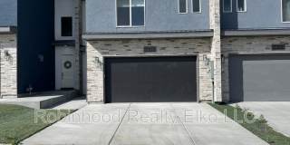 2433 N 5th Street - Townhome Gallery 1