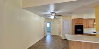 Great 3 Bedroom, 2 Bathroom Home in Quiet Neighborhood! Gallery 12