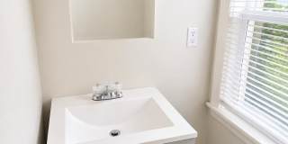 21 Atkins Avenue Gallery 7