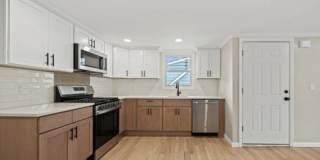 71 Moore Pl Gallery 2