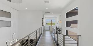 47 Pristine Glen Street Gallery 35