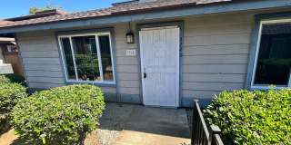 3 bedroom - 1.5 bathroom single level Gallery 1