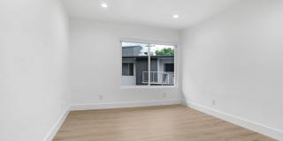 8300 De Longpre Apartments Gallery 6