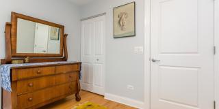 4113 N Southport Avenue Gallery 23
