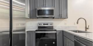 Modern Downtown Memphis Condo with Prime Location Gallery 5
