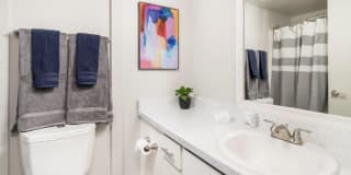 SunPointe Gallery 6