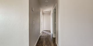 Pet-Friendly 3-Bed Home – Move-In Ready with Garage Gallery 27