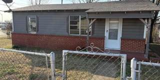 109 N Walker Gallery 1