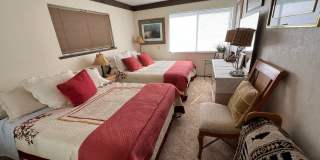 Large furnished 4 bedroom home with 2 car garage Gallery 65